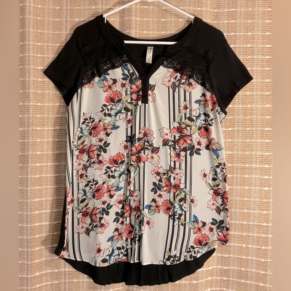 PerSeption Concept Black and White Floral Top Size L